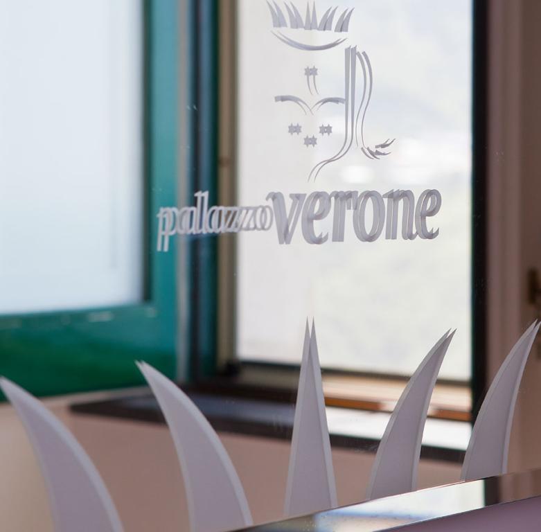 Palazzo Verone Scala Exterior photo